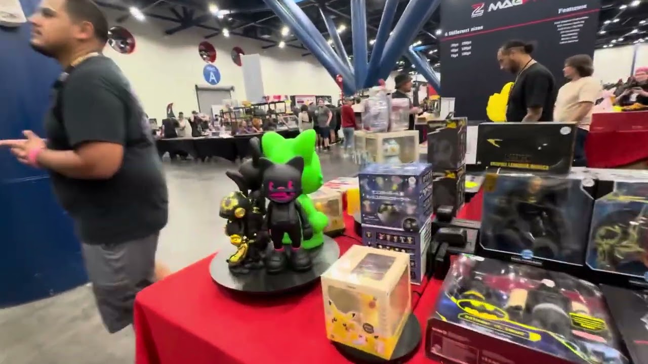 Collect-a-con in Houston. Featuring bat baby’s first appearance.