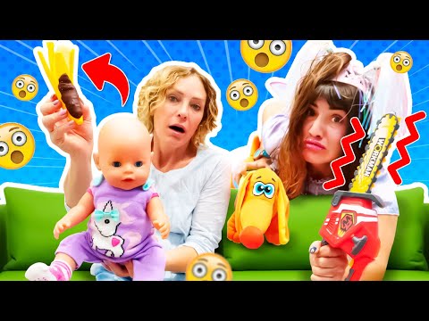 Nicole und die Fee passen auf Baby Born auf. Spielzeug Video aus dem Magischen Schloss