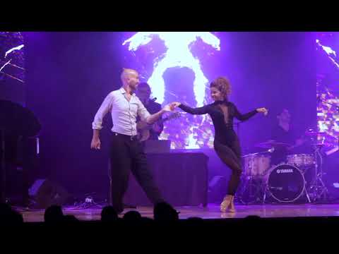 Agostina Tarchini & Santiago Giachello - Orchestre Otros Aires