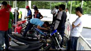 preview picture of video 'Dec.29,2010 Suzuki Raider Breed Wars the Finals @Batangas Racing Circuit Part3'