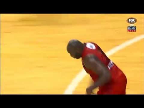 Wildcats Rapid Replay - Nate Jawai dunk
