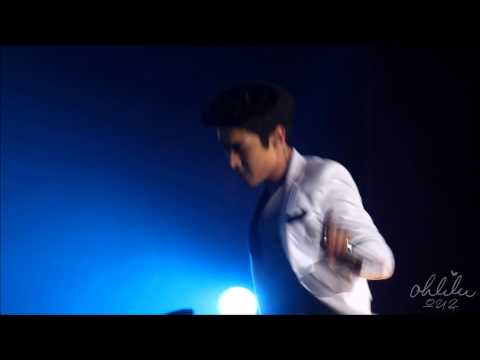 [Fancam] 110610 SMTOWN Paris - Siwon...