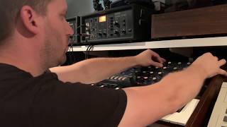 Video thumbnail for Korg Mono/Poly through 2x SE500 Tape Delays by Erik Polder