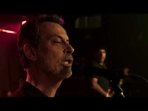 Bairro Novo Casa Caiada - Clipe Banda Eddie - Ao Vivo - Mundo Pensante/SP