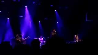 Oscar and the Wolf - Bloom [Clip] (Live at TivoliVredenburg)