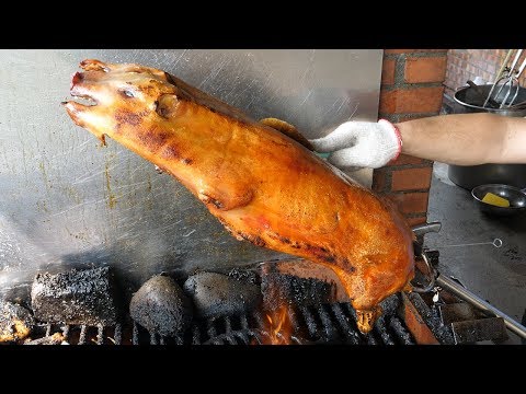 새끼돼지 통구이 roasted suckling pig BBQ - taiwanese food