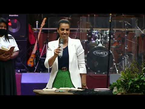 Camila Barros - Mulher Virtuosa