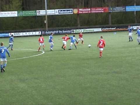 Eerste helft S.O. Soest JO11- 1 - DOVO JO11-1