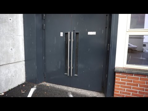 1973 Brødr. Reber A/S (Schindler) traction freight elevator @ Ibsenhuset, Skien, Norway