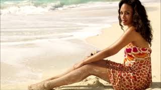 Livvi Franc - No Barricades