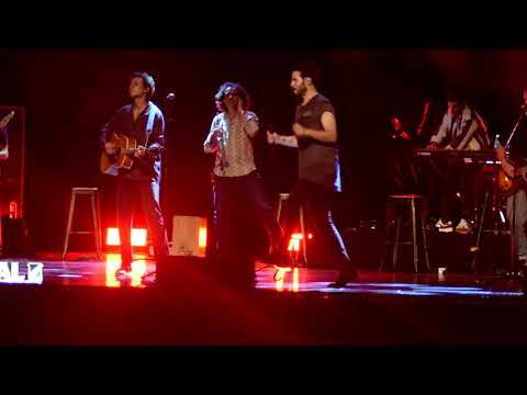 Taburete "Amos del piano bar" (ft. Hombres G) @ Euskalduna, Bilbao