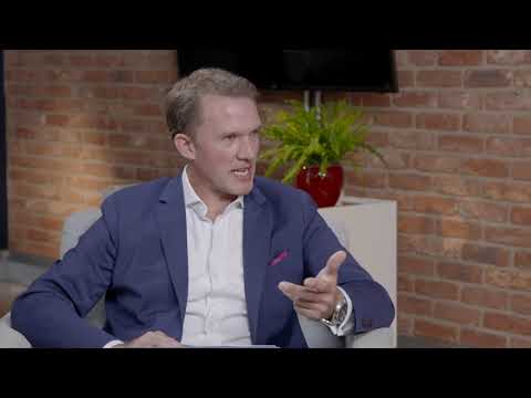 Business Crises | Ash Alexander-Cooper talks to Ketchum CEO Jo-Ann Robertson