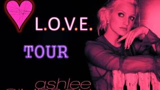 Ashlee Simpson -  Burning up( L.O.V.E. Tour LIVE ) *4