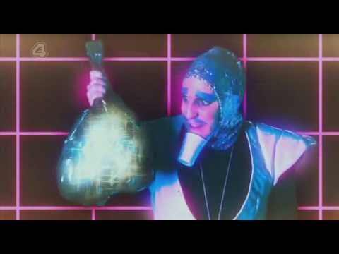 Noel Fielding's Luxury Comedy S01E04 Phone Cake