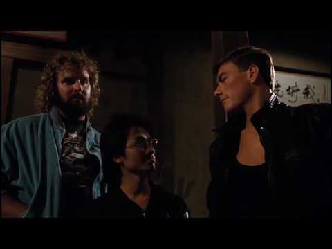 O Grande Dragão Branco (1988 Dub ) Van Damme quebrando tijolos.