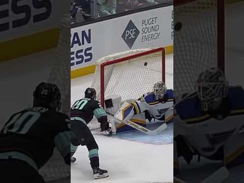 BEAUTIFUL GOAL FROM THE KRAKEN