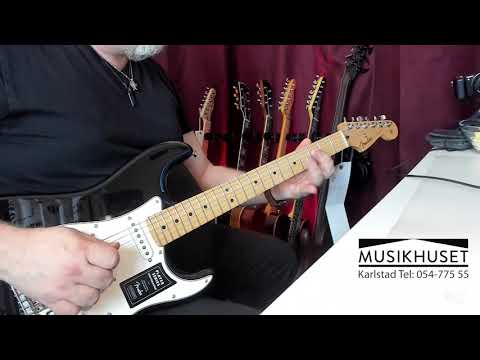 Fender Player Series Stratocaster Black image 5