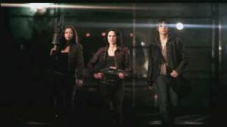 le g�n�rique de la saison 1 puis le g�n�rique de fin (saison 1)