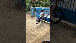 Download lagu Opo wae tak tabrak #anakdesa #funny #davidsunairi #lucu #comedy #minivlog mp3