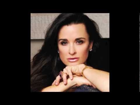 Real Housewife Of Beverly Hills Star Kyle Richards!