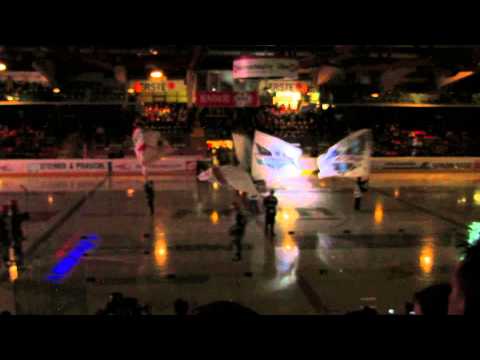 EHC Liwest Black Wings Linz - Einlauf der Spieler BWL - HCI (4:1)