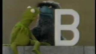 Sesame Street - Kermit &quot;Sound of B&quot;