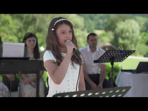 Vanessa Roș - V-ați pornit pe muntele iubirii / Hallelujah