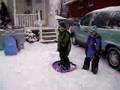 Tentando Atirar Bola De Neve Em Mim