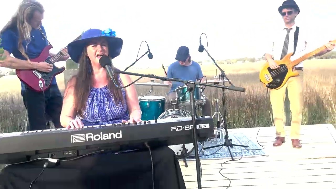 Promotional video thumbnail 2 for Nicole & The Dreamcatchers