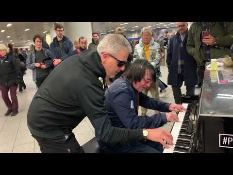 CROWD GASP AS BACH PLAYS BOOGIE WOOGIE