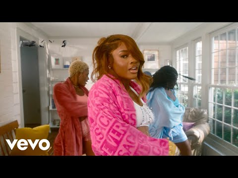 Liya - Izz Going (Skalala) (Visualizer)