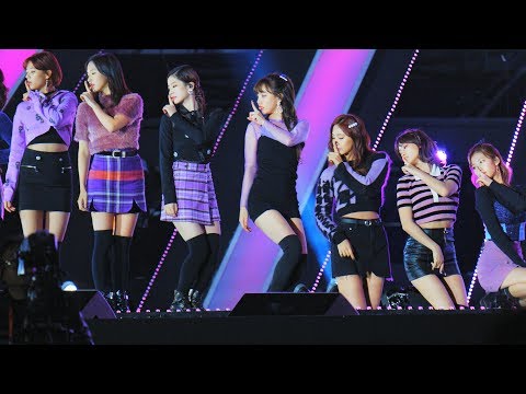 트와이스(TWICE) - LIKEY (라이키) @171101 광화문 평창 성공기원콘[4k Fancam/직캠]