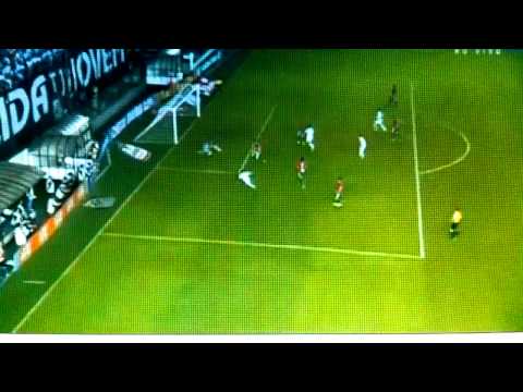 Golaço de Neilton - Santos 3 x 0 Portuguesa - 7° Rodada - Brasileiro 2013