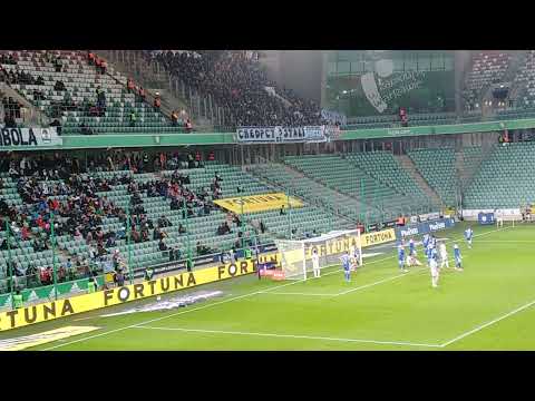 Legia - Stal ostatnie sekundy meczu zabawa kibiców gości 07 11 2021 Warszawa Mielec trybuny gwizdy