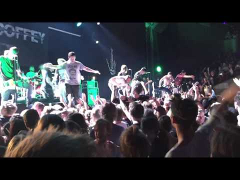 Oh Oh Calamity video