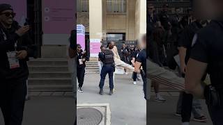 C’est comme ÇA qu’on salue SNOOPDOGG 🔥 #parisinterceptor #police #snoopdogg