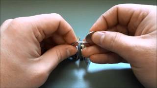 How To Open A Keyring EASILY With A Coin