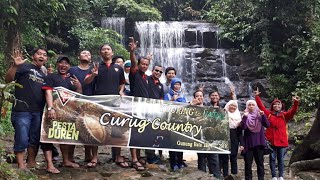 preview picture of video 'Black Panther Bike Tour to Curug Country'