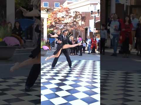 TANGO MILONGUEANDO EN EL 40 by Analía Carreño y Luis Ramírez #tango #argentinetangodance #dancer