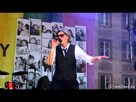 Sofie’s Loft - Leb deinen Traum (CSD München 2015) c) video by Markus Müller 2015