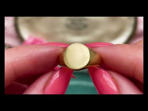 Solid 18ct Gold Round Signet Ring, 7g #9033