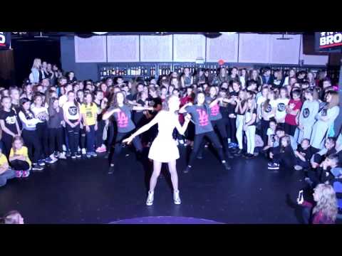 03 Evelina Negru - Side To Side