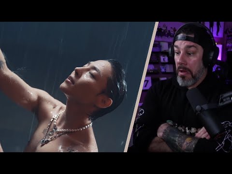 Director Reacts - WOOSUNG - 'Phase Me' MV