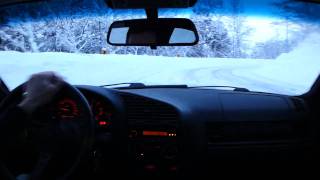 preview picture of video 'E36 318is+LSD, snow, Daegul-Hill, hillclimb, Feb 2011'