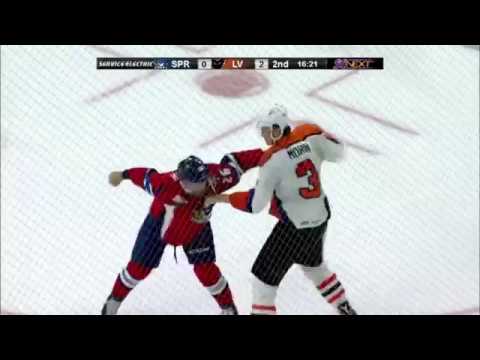 Bobby Farnham vs Samuel Morin