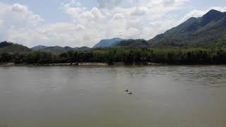 preview picture of video 'Kayak | The Mekong River | Manifa Travel'