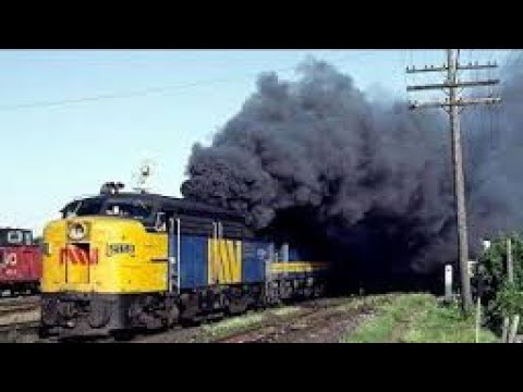 Crazy COLD STARTING UP DIESEL LOCOMOTIVE Engines and Smoke Old and rusty rail tunnels in Serbia -