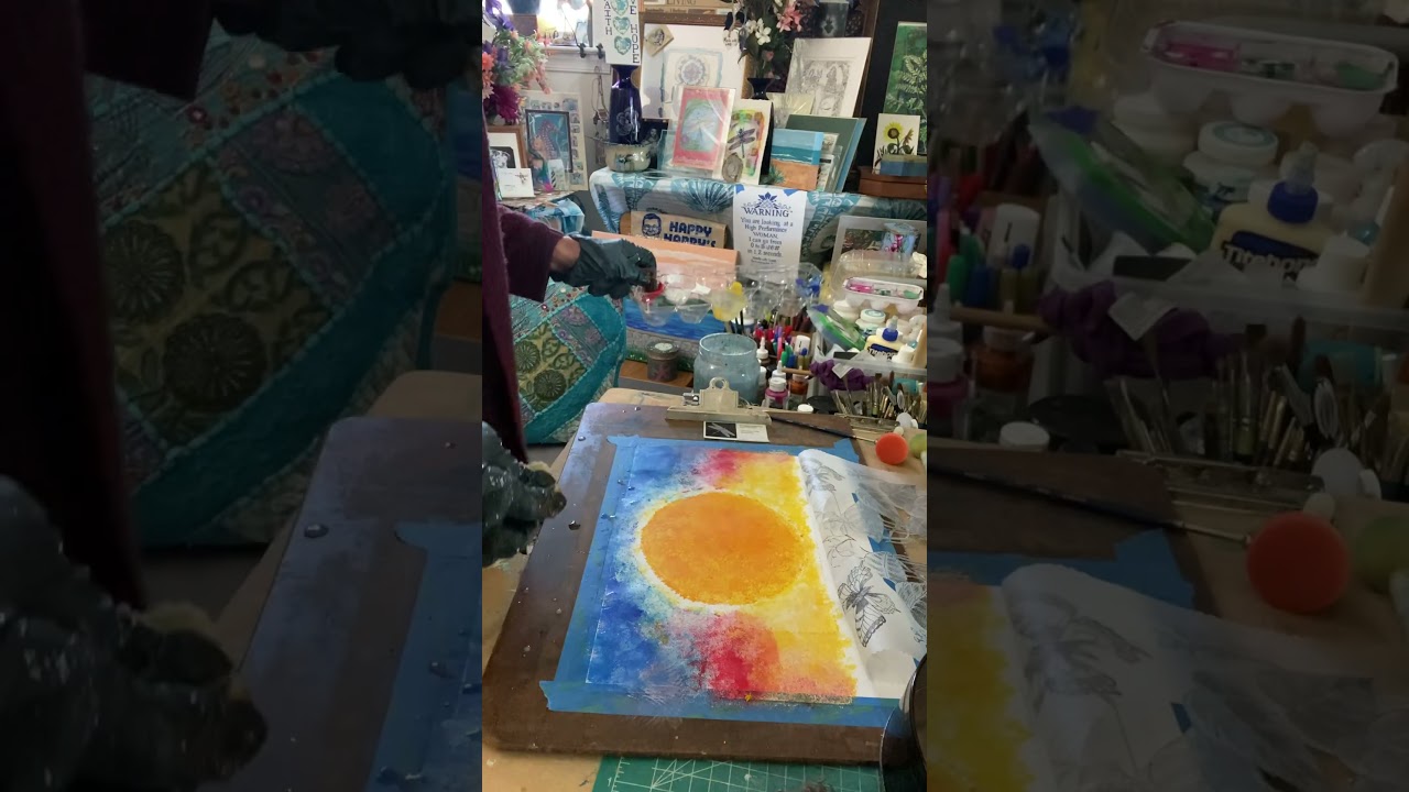 Sponge painting a sunrise #illustrator #painter #faith #artist #art #pendrawing #butterflyart