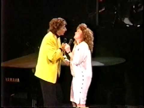 Barry Manilow - Can't Smile Without You Duet