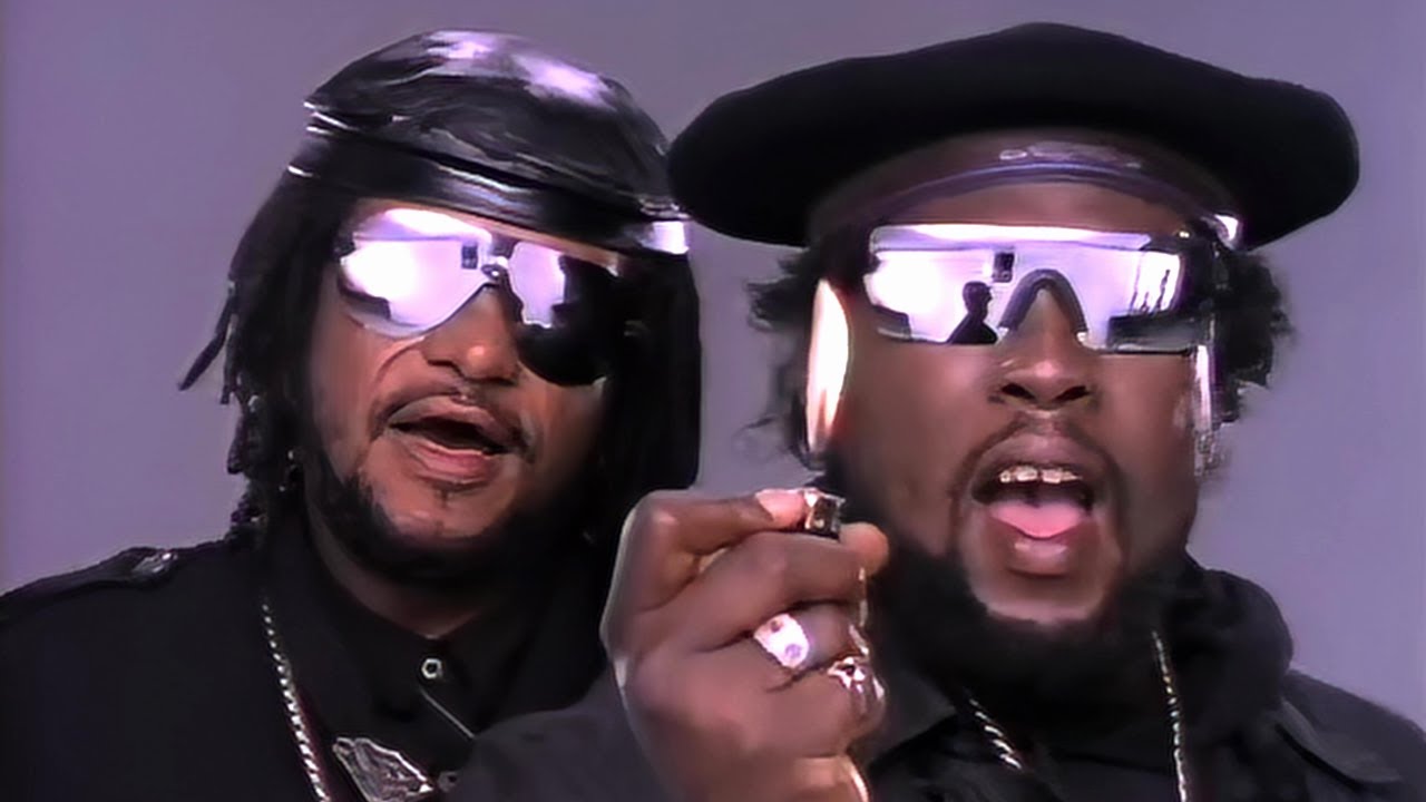 Sly And Robbie - Boops Here To Go [1987] Official Music Video Remastered @Videos80s - YouTube
